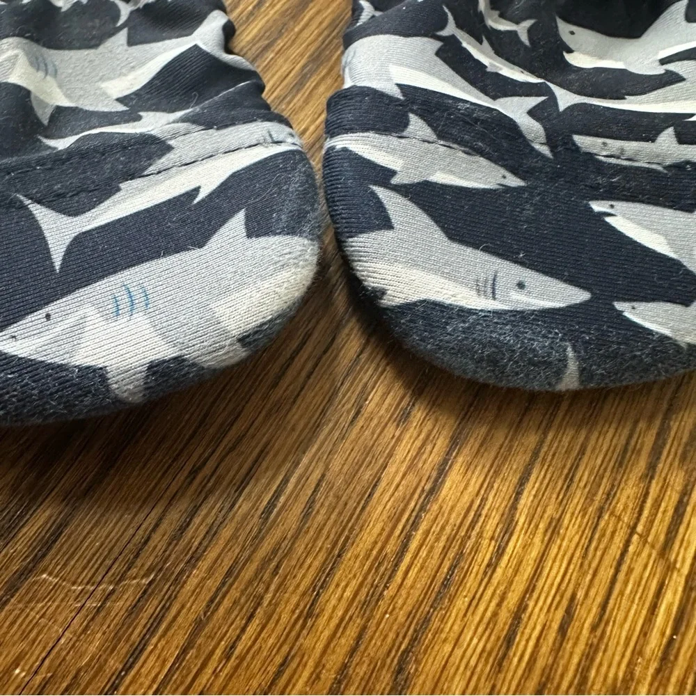 Slipfree water shoes for toddler - sharks
